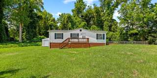 Available now! 3 bedroom Gallery 1