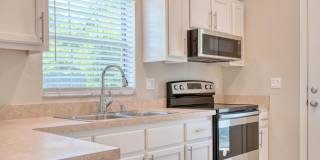 The Piquette Apartments Gallery 2