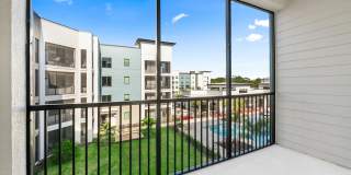 55+ Active Adult Apartment Homes - The Pointe at Lakewood Ranch Gallery 17