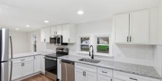 Fully Updated 2-Bed with Modern Finishes Gallery 14