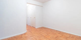 248 E 48th St Apt 5J Gallery 1