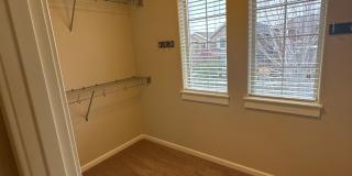 NE 3 Bdrm, 2.5 Bath 1450 sq ft House w/AC and Gas Heat,  All Appliances, Dbl Garage Gallery 11