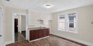 Charming 2BR Duplex in Buffalo Gallery 15