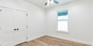 8001 SAWDUST Gallery 14