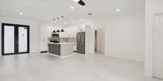 1310 Jefferson Avenue Gallery 27
