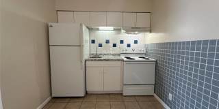 1973 NE 4th Street Gallery 4