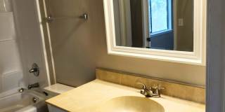 2519 Beech St Gallery 33