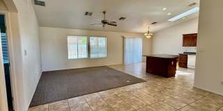 4 bed in Mesa Del Sol Gallery 3
