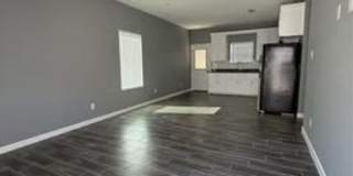2922 W Driftwood St Gallery 3