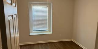 7703 Crystal Brook Gallery 7
