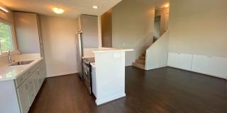 For Rent - [Kamehameha Heights] 1905 Naio St. Apt. 1 Gallery 4