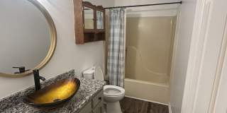 1722 Ward Avenue Northeast - 1 Gallery 9