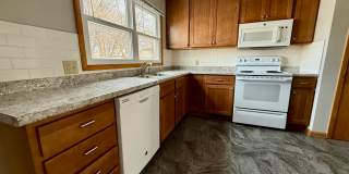 912 Waterloo Road Gallery 1