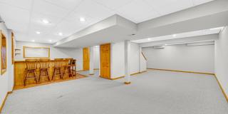 1341 E Thacker Street Gallery 29