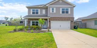 Spacious 5-Bedroom Home + Separate Office in Lynn Haven! Spacious 5-Bedroom Home + Separate Office in Lynn Haven! Gallery 1