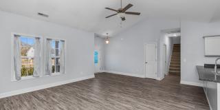 3 bedroom 2 bathroom with a bonus room Gallery 8