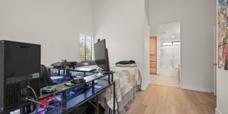 Spacious lot with no back house! Gallery 18