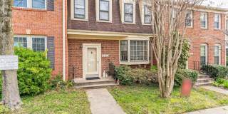 4926 CARRIAGEPARK Road Gallery 1