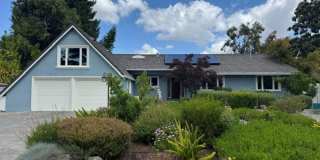 Stunning Saratoga Home; 3 Bedroom + Loft Must See!! Gallery 1