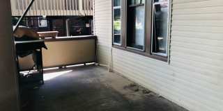 5 Bedroom House - Walking distance from Central Campus Gallery 7