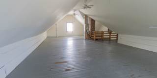 Large Centrally Located Home for Rent! Gallery 32