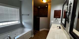2532 Southwest Oxmoor Boulevard Gallery 28