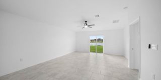 Stunning New construction home in North Fort Myers Gallery 7