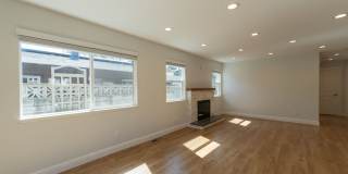 Remodeled Pacific Grove 2-Bedroom with Gourmet Kitchen Gallery 9