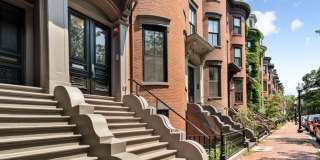 53 Rutland Sq. Gallery 9