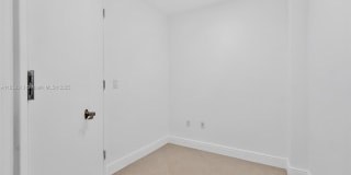 3131 NE 188th St Gallery 17