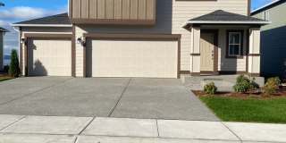Brand New Home with Fantastic Views in Belfair. Gallery 1