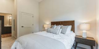 75 Canal Gallery 23