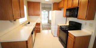 Nice 3bd/2ba House with 2 Car Garage near Bell & Rio Linda Blvd Gallery 8