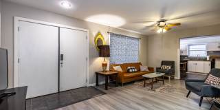 Cute midcentury modern home in central Lubbock! Gallery 6