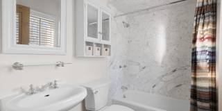 18 Edgewood Lane Gallery 26