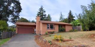 Furnished 2BR SW Portland Home Near OHSU, St. Vincent, Nike & Tigard Gallery 1