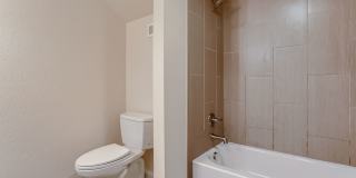 Amazing 4BR, 2BTH in Denver! Gallery 16
