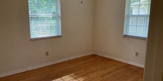 Beautiful Remodeled Home In Floral Park Neighborhood Gallery 16