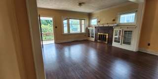 Pre-Leasing for September - 4bed/2bath House Gallery 6