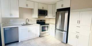 LA JOLLA VILLAGE LIVING! SPACIOUS 3BD/2.5BA TOWNHOME AVAILABLE JUNE for $4,795/mo! Gallery 10