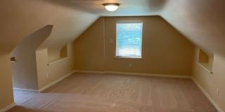 2400 Hillview Avenue Gallery 28