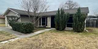 Nice One Story 3 bedroom 2 bath Gallery 1
