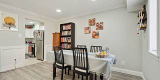 102 Monroe Street - 201 Gallery 17