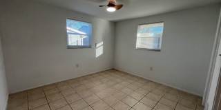 Updated 3-Bedroom Home with Granite Kitchen & One-Car Garage Gallery 14