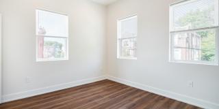 212 MANHEIM Street Gallery 11