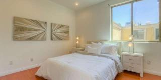 Beautifully Updated Condo in NoHO Gallery 7