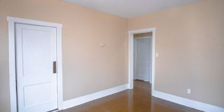 Nice 3 BR Rental Near Downtown Gallery 14