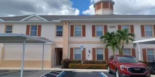 3/2 Condo in gated community off Colonial Blvd Gallery 5