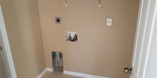 932 Dobbins Street E Gallery 15