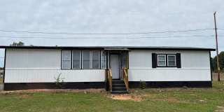 2-3 BED, 1.5 BATH MOBILE HOME LOCATED IN DENTON Gallery 1